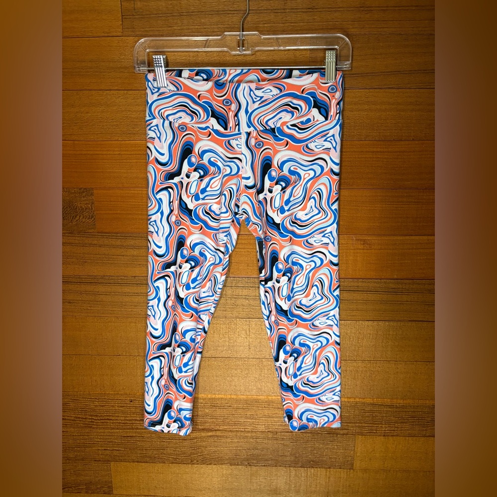 Sexy Basics Psychedelic Swirl Print Leggings – Size S